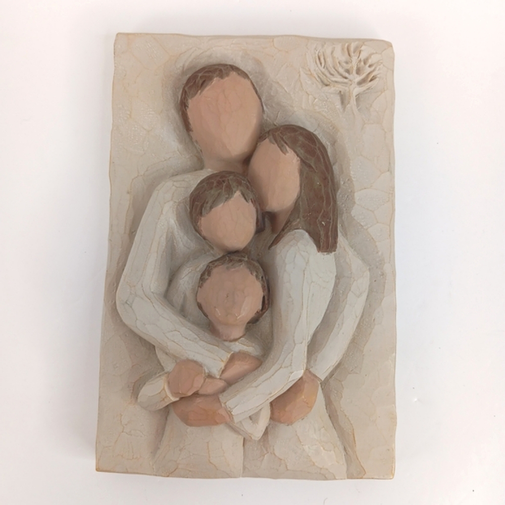 Willow Tree Family Sculpture Wall Decor Susan Lordi Resin Collectible